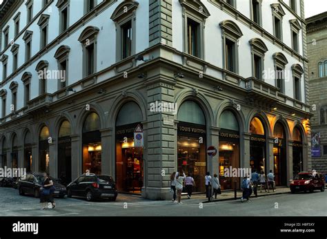 louis vuitton store florence